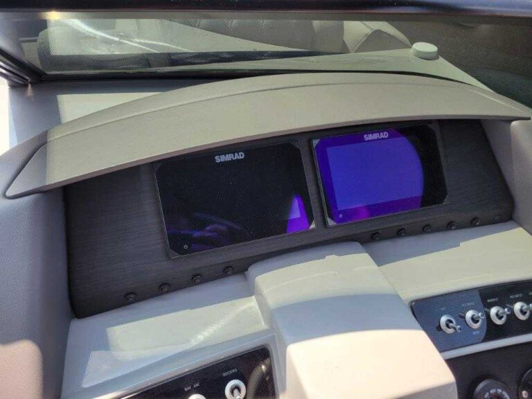 2025 Bennington 25RXSBWA - ESP - Arch - Windshield - Owner Demo US-ETWR6587F425 [photo 45]